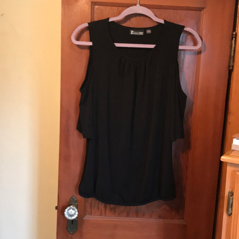 New York & Co ladies top